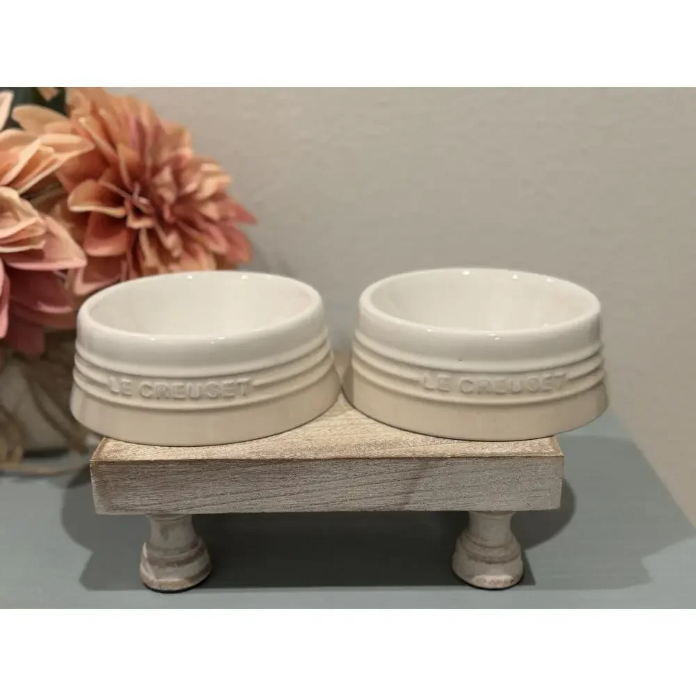 Le Creuset Meringue Stoneware Pet Bowl- 1 Dish